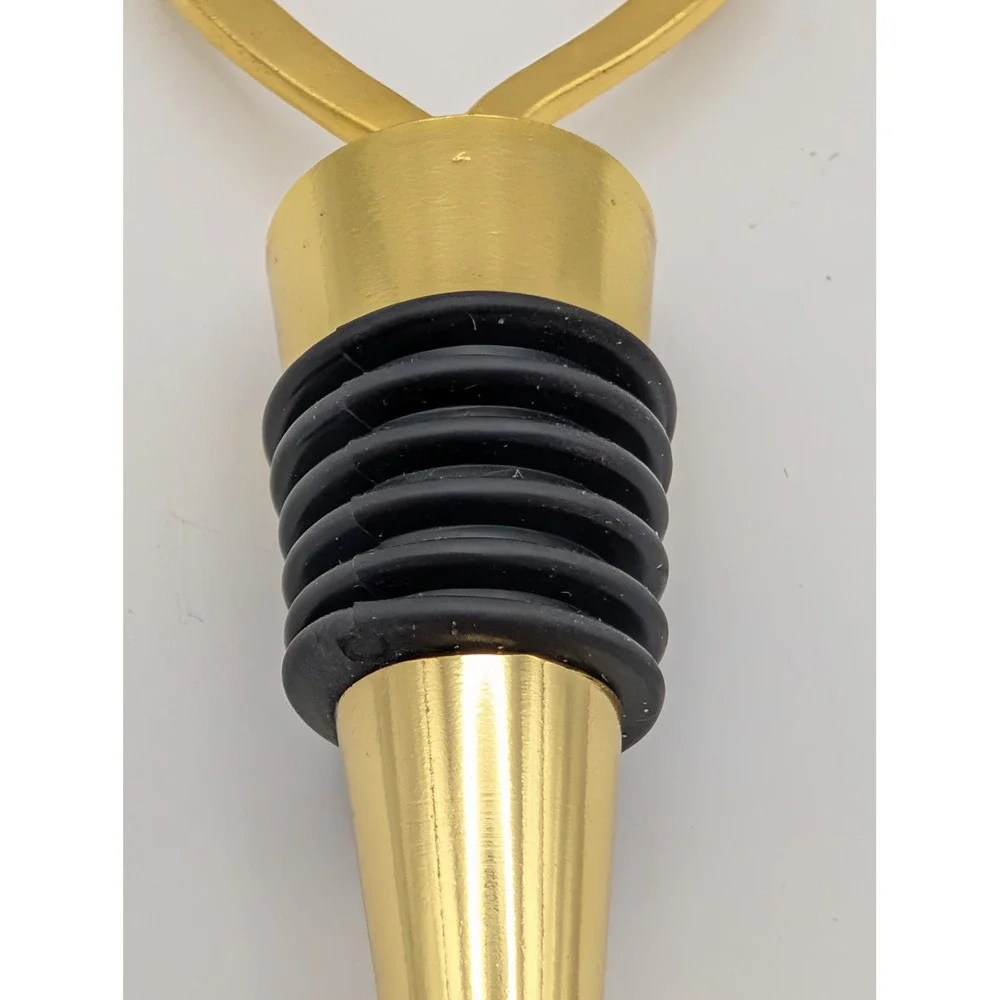 Gold Tone Heart Wine Bottle Stopper Decorative Barware Rubber Seal 4.5